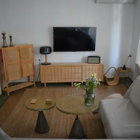 Kamara Downtown Apartment